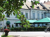 Arany Griff Hotel Pápa akicós csomagajánlatokkal Pápán ✔️ Hotel Arany Griff Pápa - akciós 3 csillagos szálloda Pápán a Várkert Fürdő közelében akciós fürdőbelépővel - ✔️ Pápa Arany Griff Hotel Pápa akicós csomagajánlatokkal Pápán ✔️ Hotel Arany Griff Pápa - akciós 3 csillagos szálloda Pápán a Várkert Fürdő közelében akciós fürdőbelépővel - ✔️ Pápa