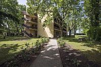 Hotel Familia Balatonboglár, olcsó szállás a Familia Hotelben a Balatonnál Familia Hotel Balatonboglár - Akciós és olcsó balatoni szállás Balatonbogláron - Balatonboglár Hotel Familia Balatonboglár, olcsó szállás a Familia Hotelben a Balatonnál Familia Hotel Balatonboglár - Akciós és olcsó balatoni szállás Balatonbogláron - Balatonboglár