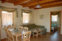Bungaló nagy családosoknak Cserkeszőlőn wellness szolgáltatásokkal Bungaló nagy családosoknak Cserkeszőlőn wellness szolgáltatásokkal