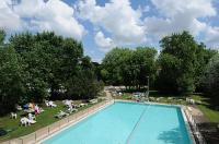 Szabadtéri medence a Hotel Hőforrásban Hajdúszoboszlón Szabadtéri medence a Hotel Hőforrásban Hajdúszoboszlón