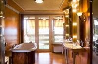 Silvanus Hotel Visegrád lakosztályának a fürdőszobája